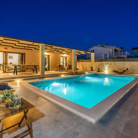 Skyfall Zadarvillas * Bibinje