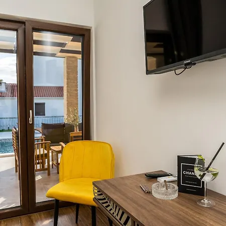 Skyfall Zadarvillas *