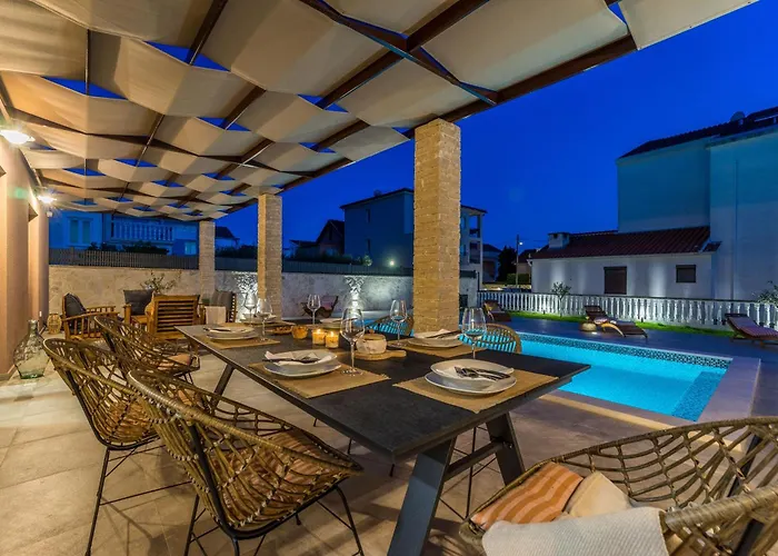 Skyfall Zadarvillas Villa *