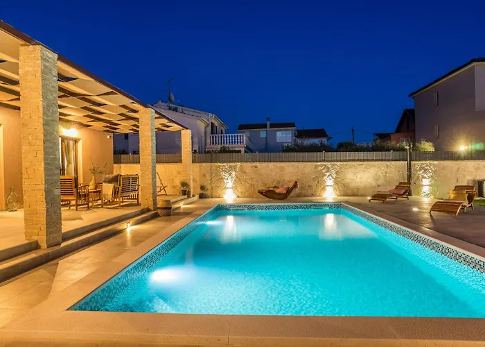 Villa Skyfall Zadarvillas *